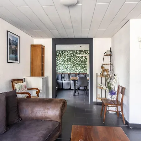 Haus Mit 12 Schlafzimmern, 8 Baeder 度假居 温特贝格